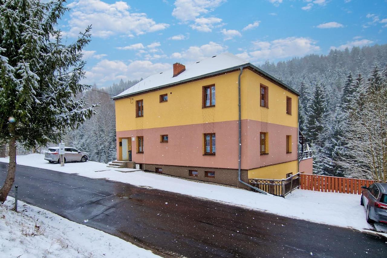 Apartmanovy Dum Bublajda Bublava Extérieur photo